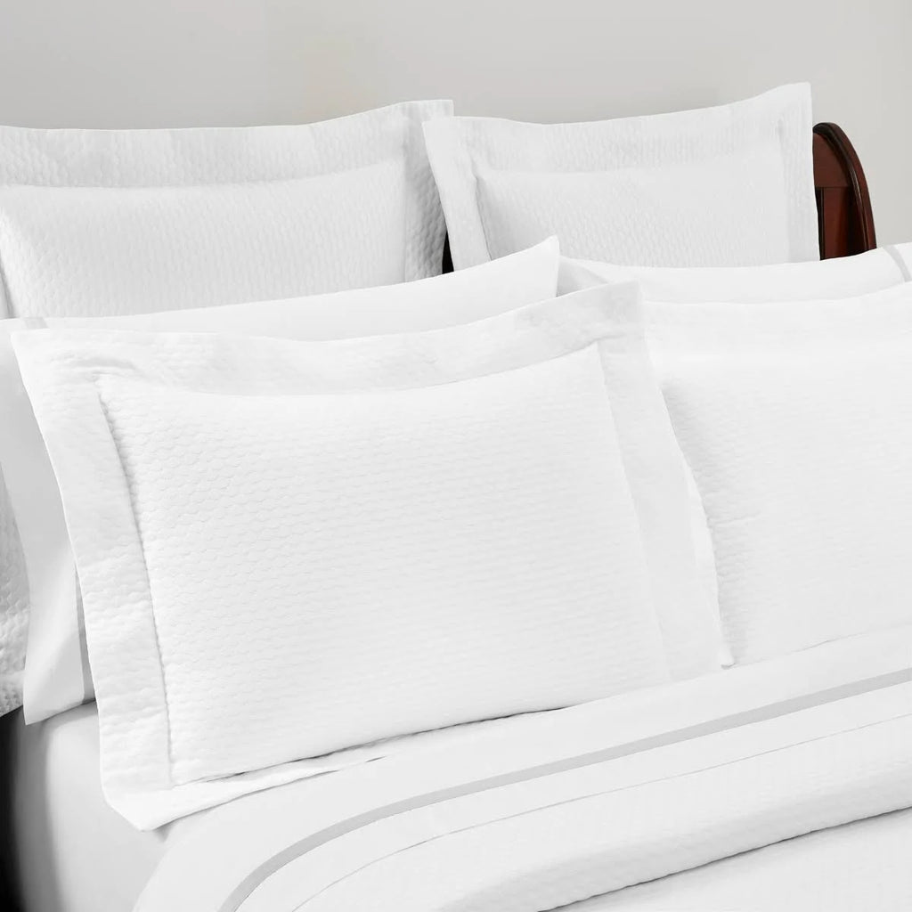 White Euro Sham B71310