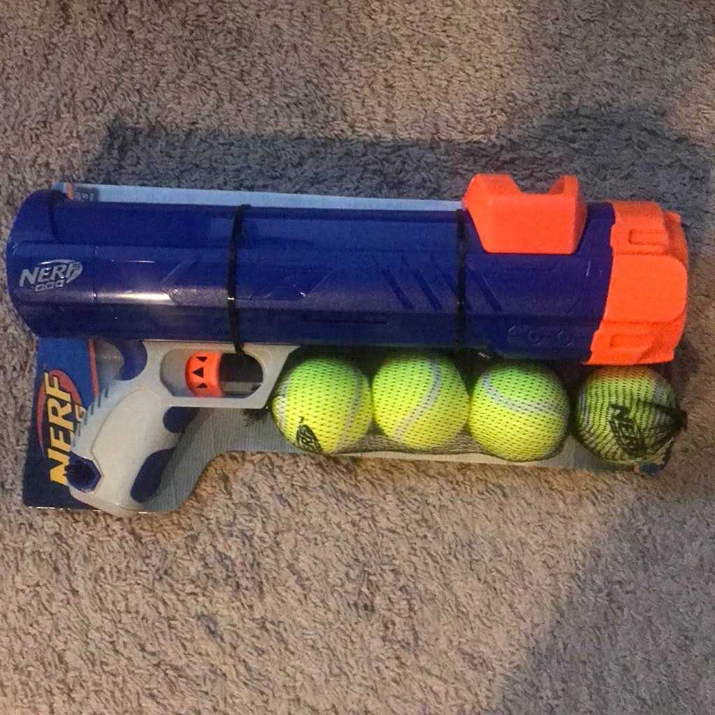 16” Tennis Ball Blaster Dog Toy with 4 Balls Y381072