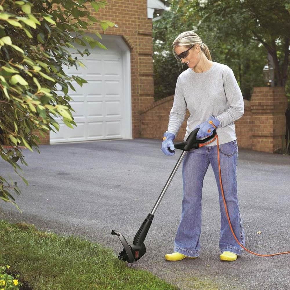 3.5 Amp Corded Electric String Trimmer and Edger Y87349