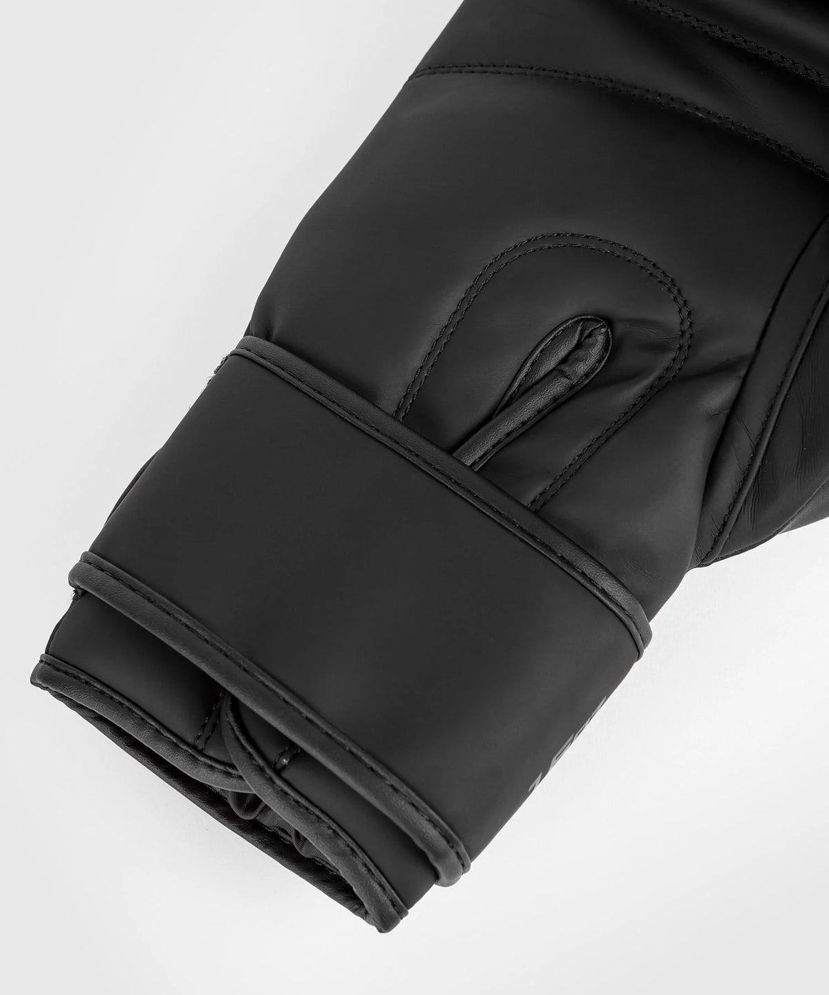 Black Gold 12 oz Boxing Gloves V158