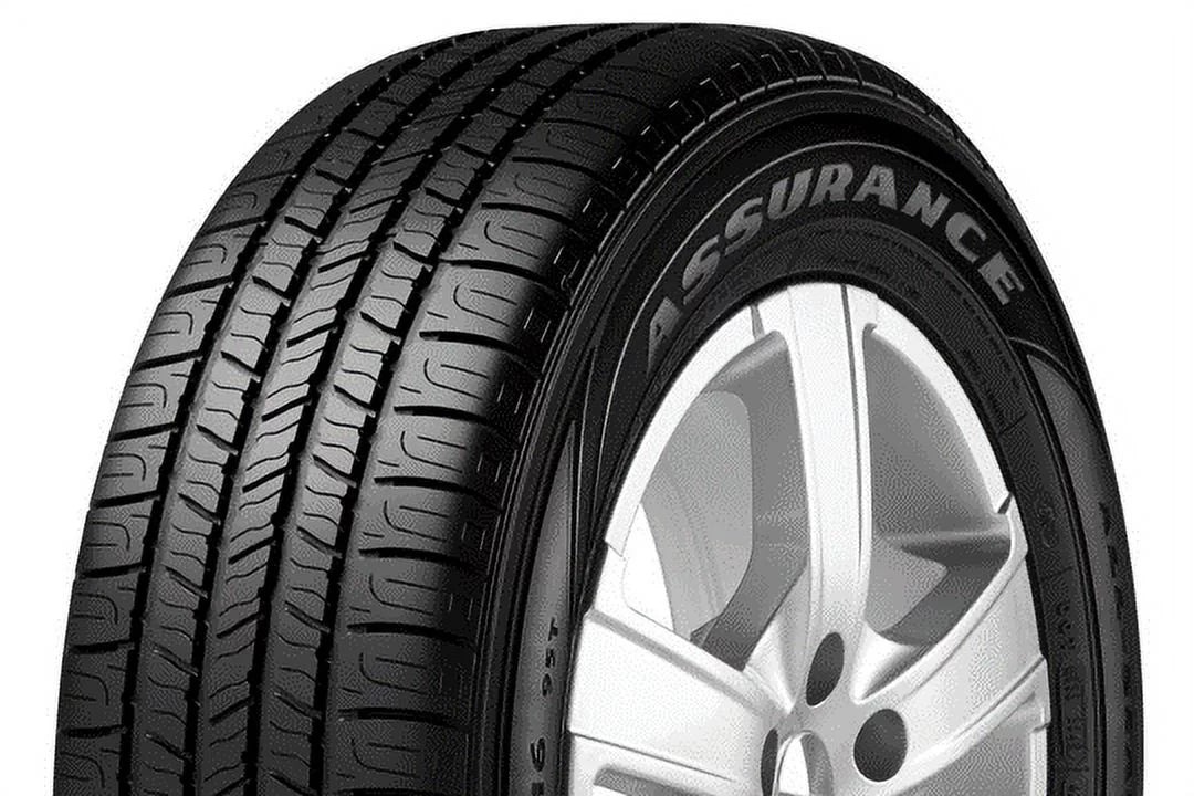 225/65R16 100T All-Season Passenger Tire B7905