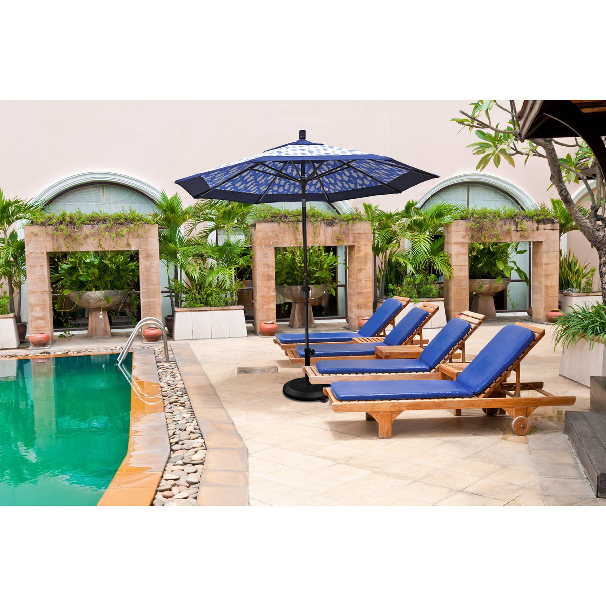 11 ft. Aluminum Market Umbrella Q7064