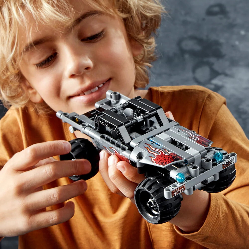 Technic Getaway Truck C7704